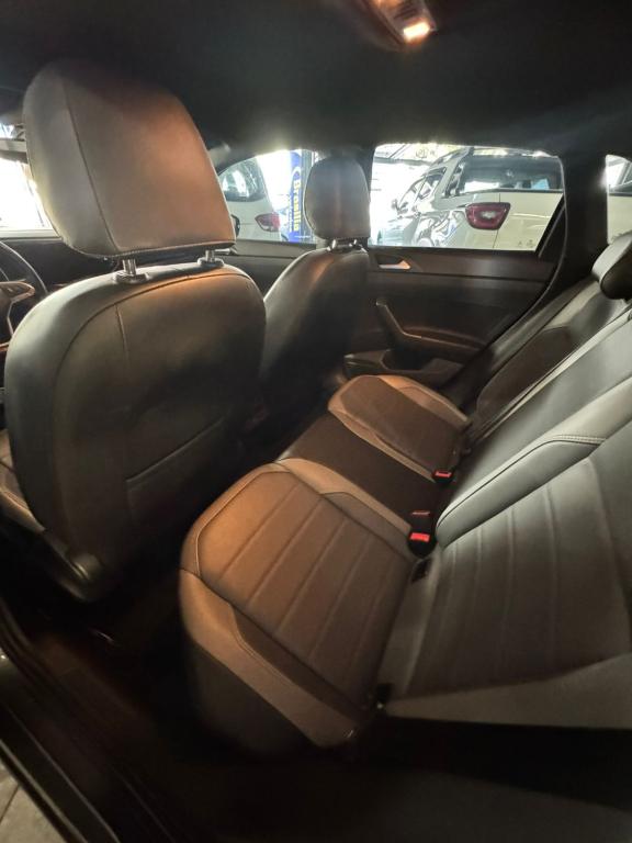 VOLKSWAGEN Nivus - Foto