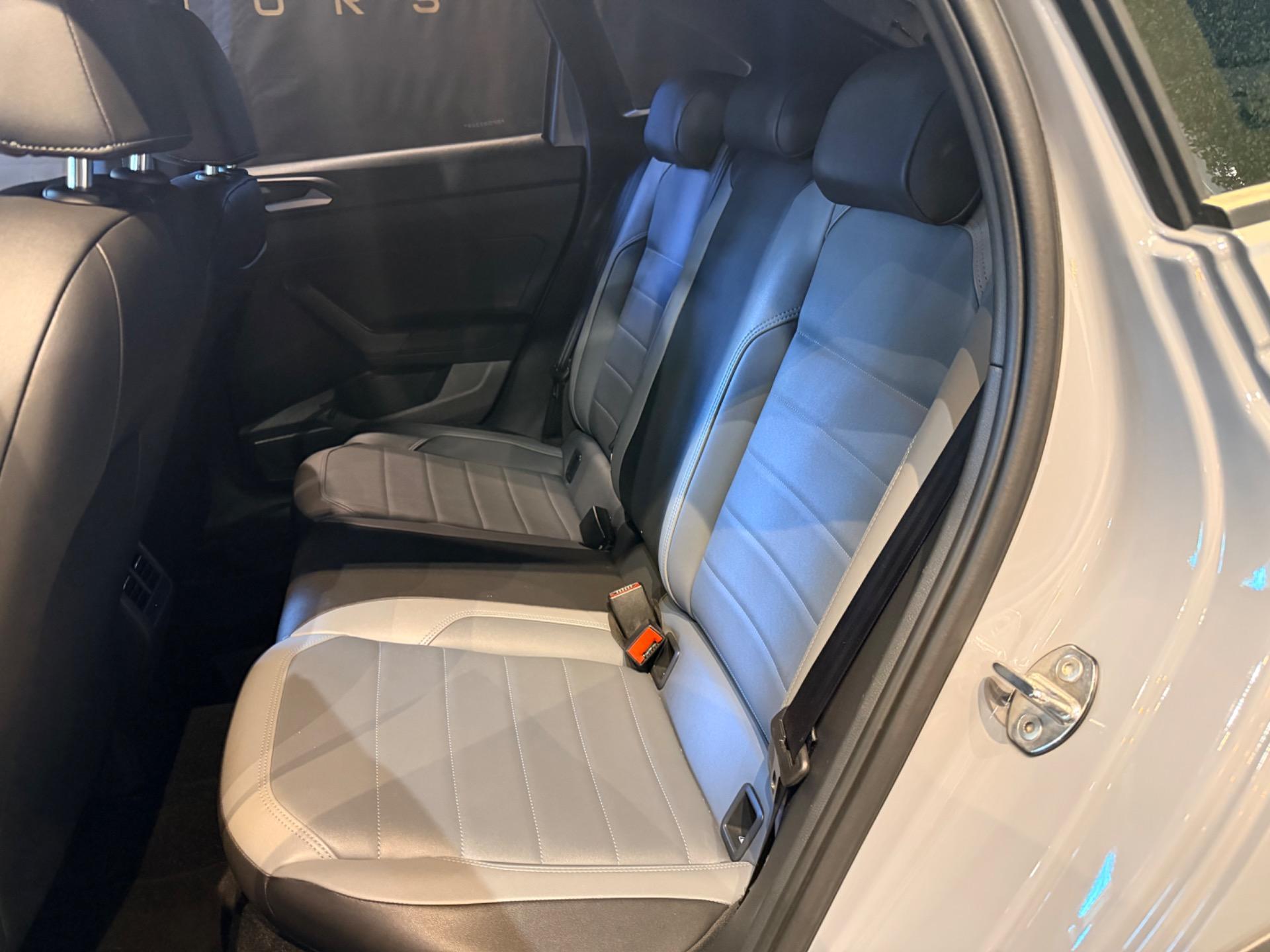 VOLKSWAGEN Nivus - Foto