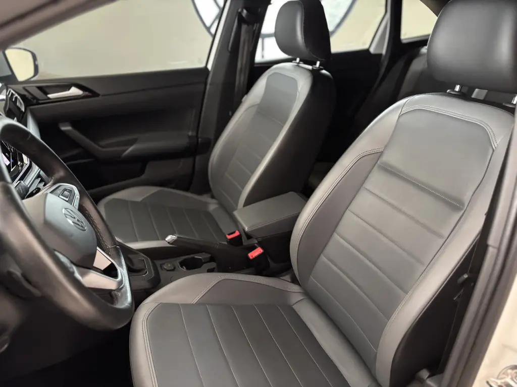 VOLKSWAGEN Nivus - Foto