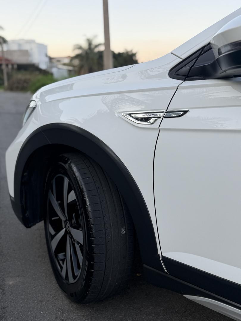 VOLKSWAGEN Nivus - Foto