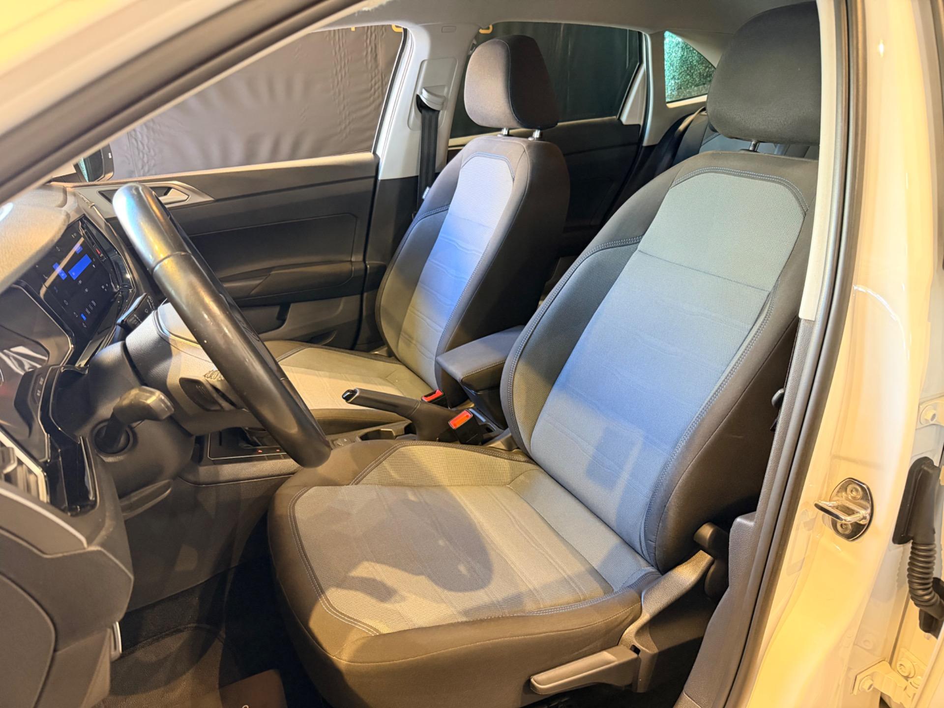 VOLKSWAGEN Nivus - Foto