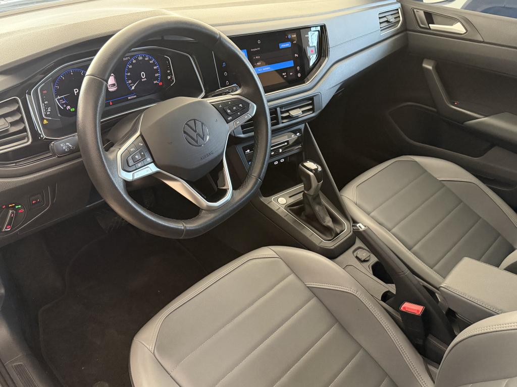 VOLKSWAGEN Nivus - Foto