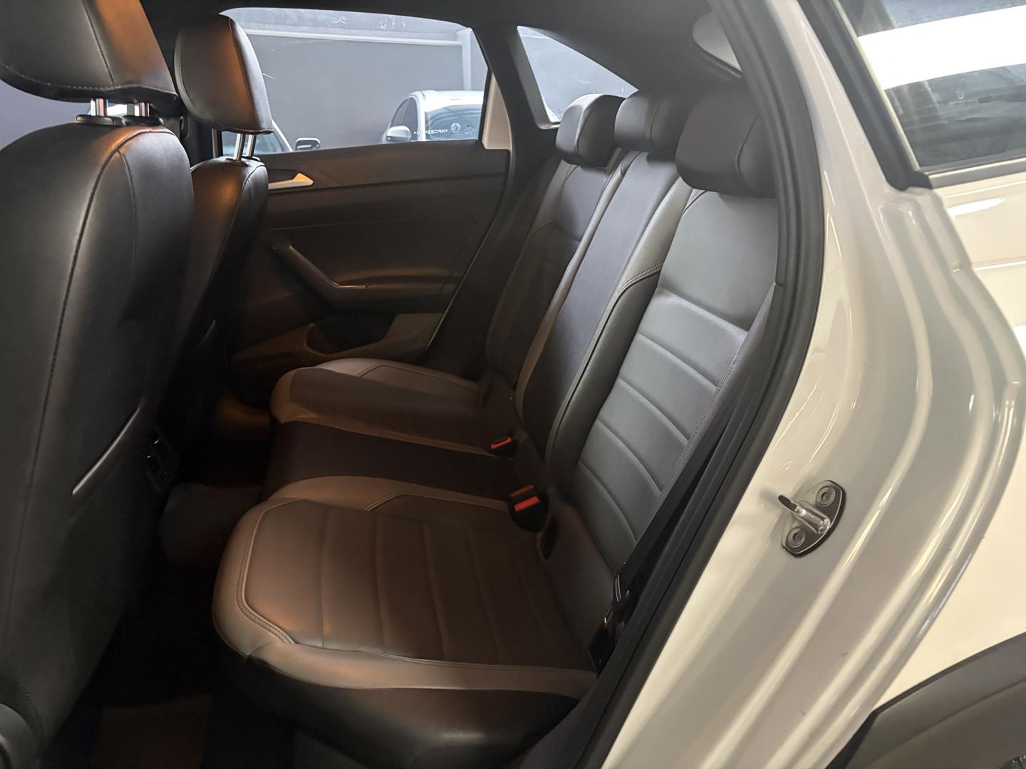 VOLKSWAGEN Nivus - Foto