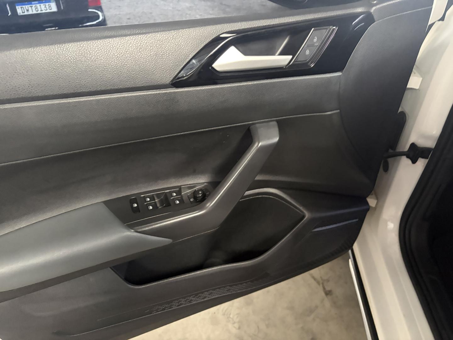 VOLKSWAGEN Nivus - Foto