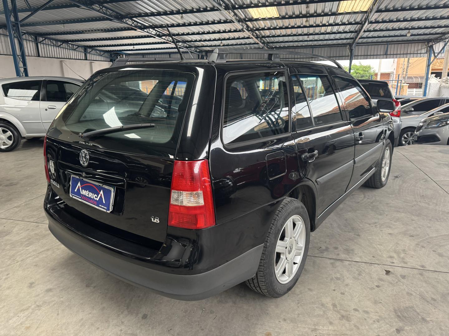 VOLKSWAGEN Parati - Foto