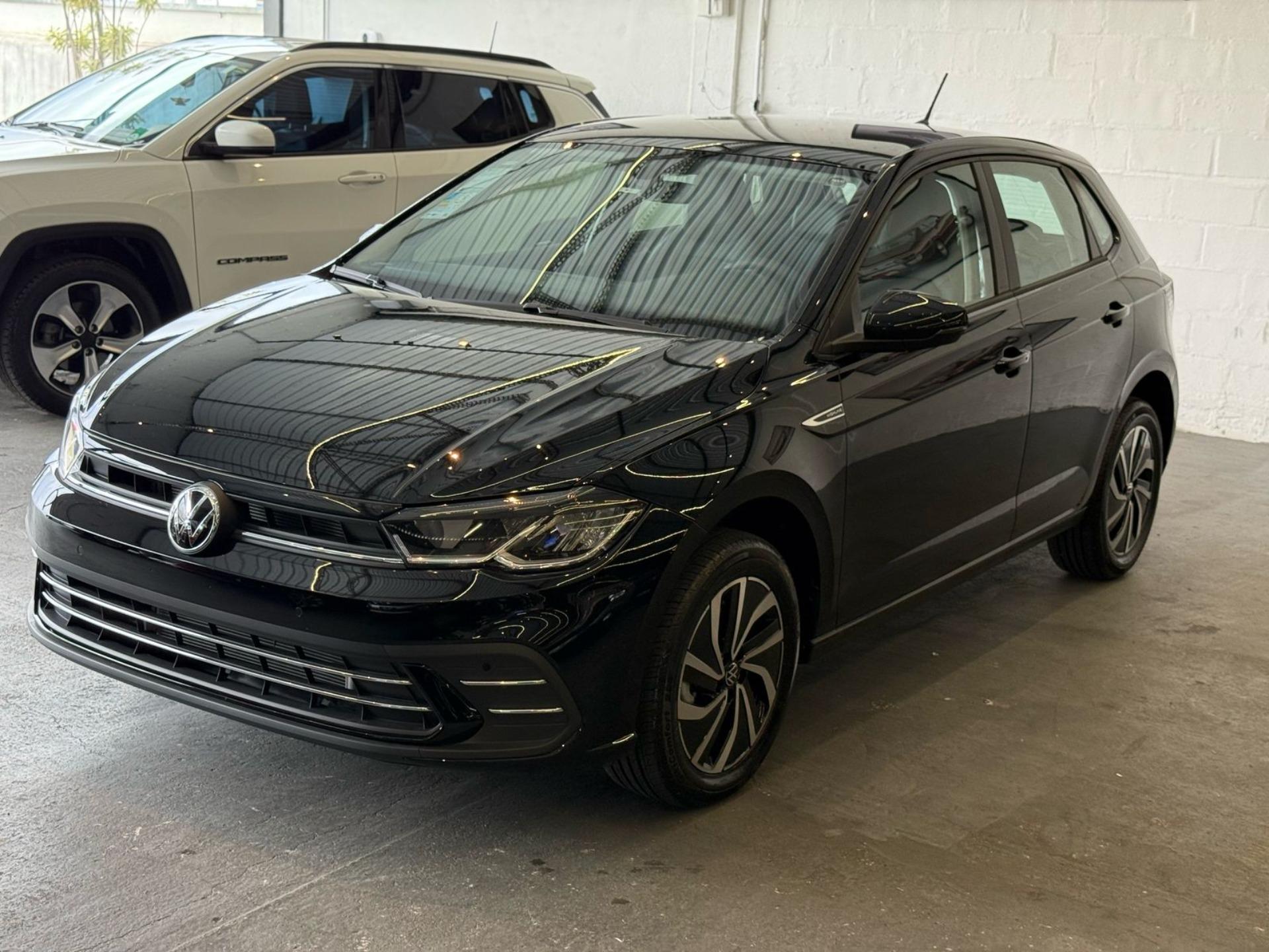 VOLKSWAGEN Polo Hatch - Foto