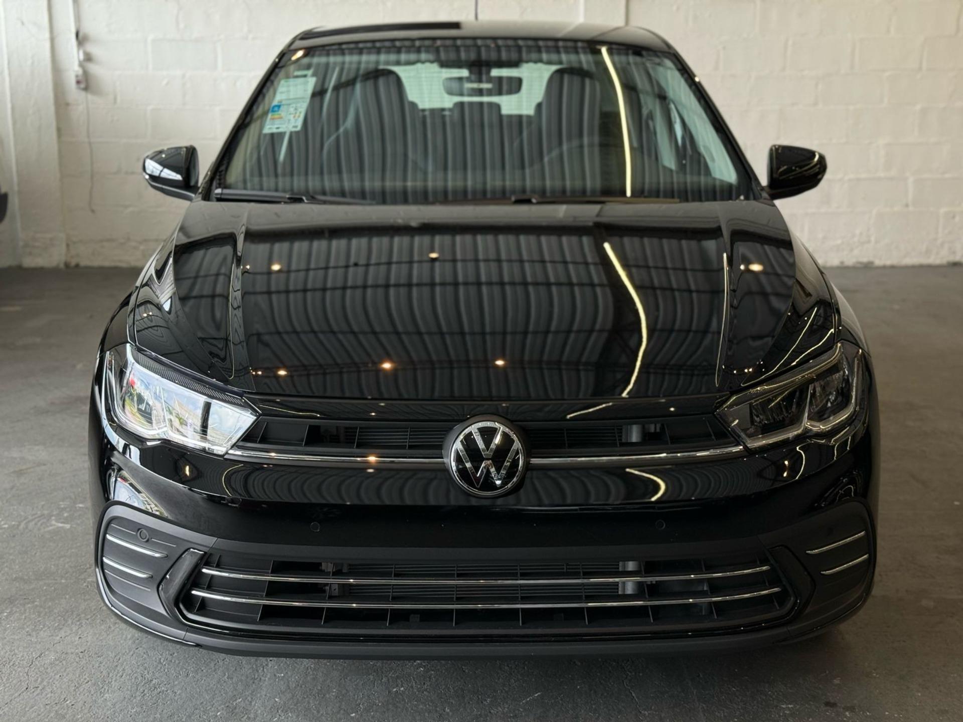 VOLKSWAGEN Polo Hatch - Foto