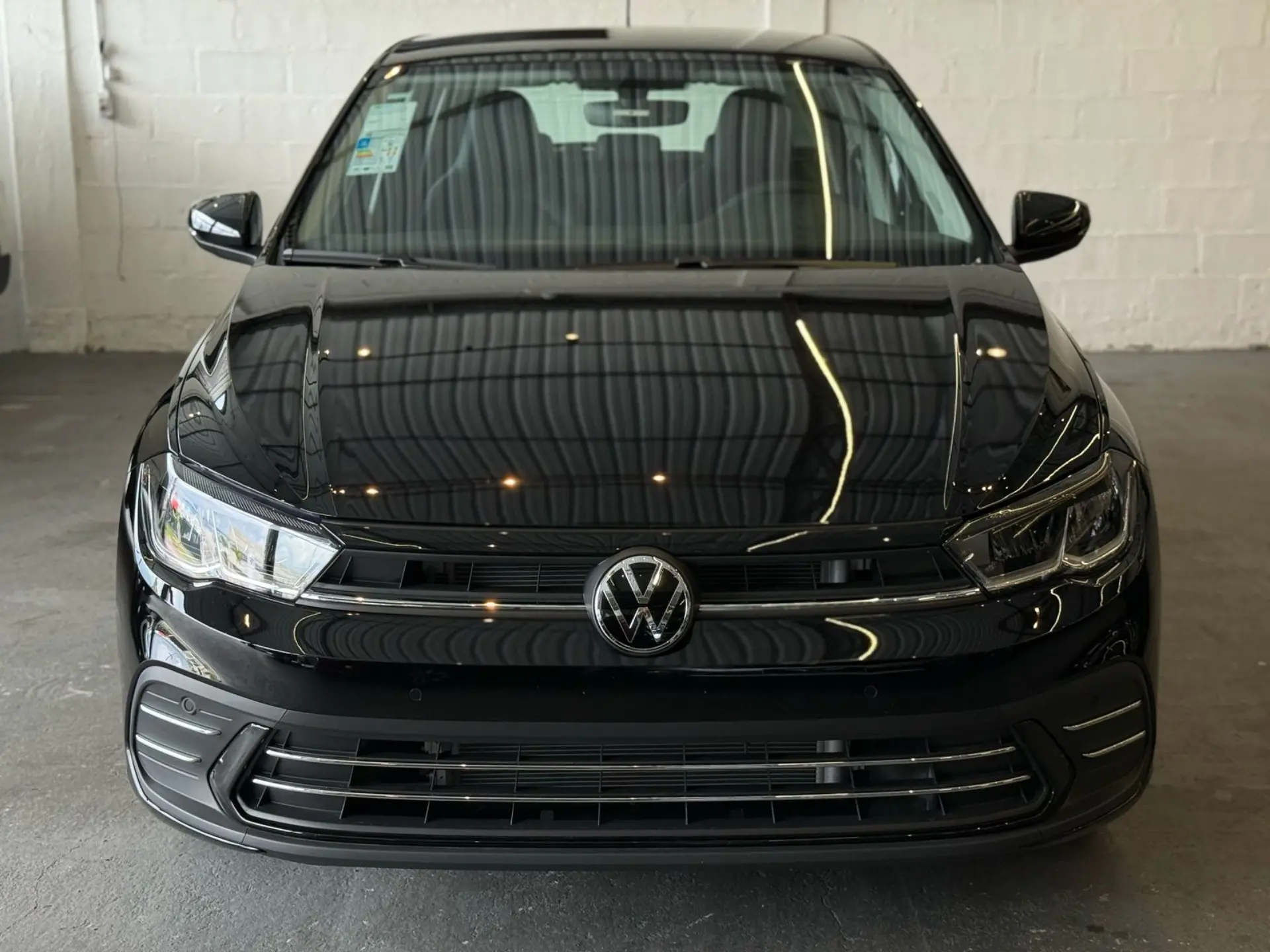 VOLKSWAGEN Polo Hatch - Foto