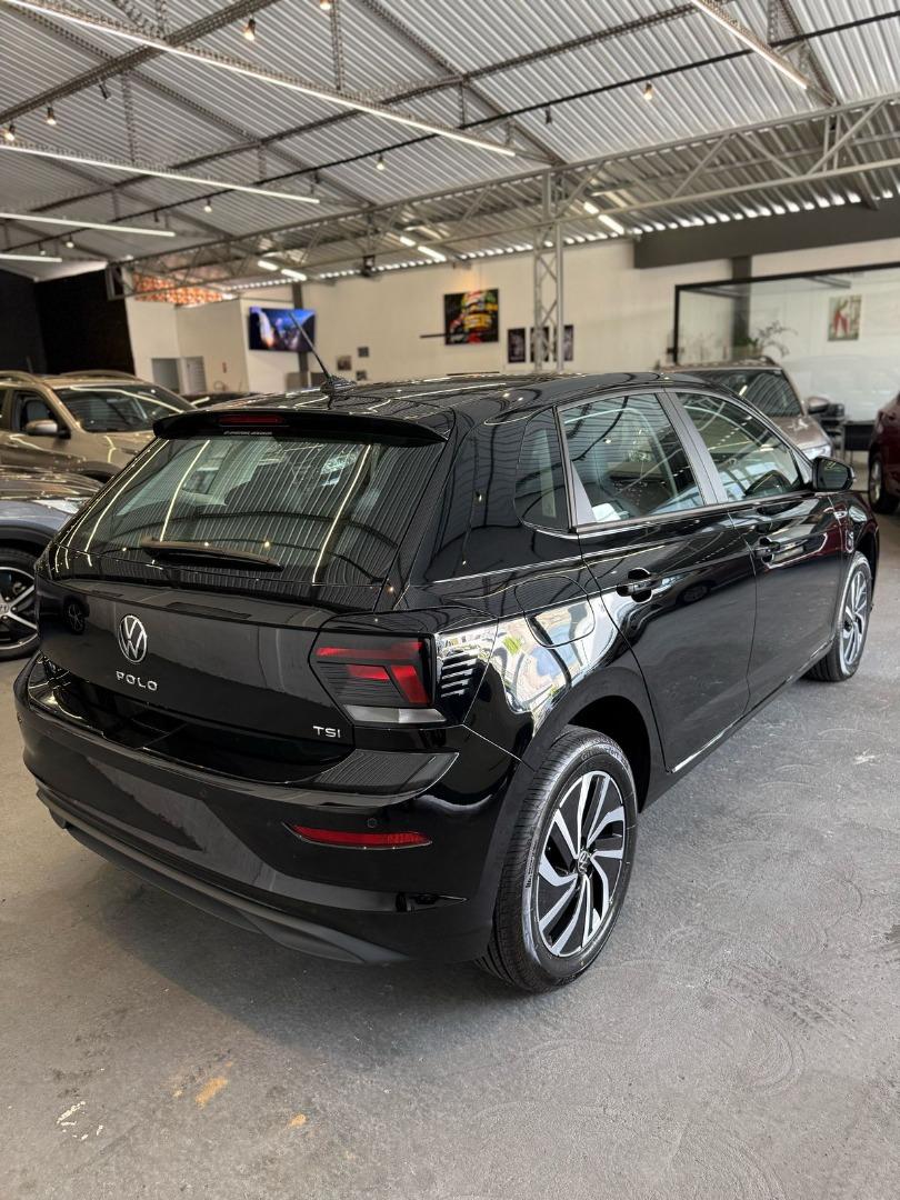 VOLKSWAGEN Polo Hatch - Foto