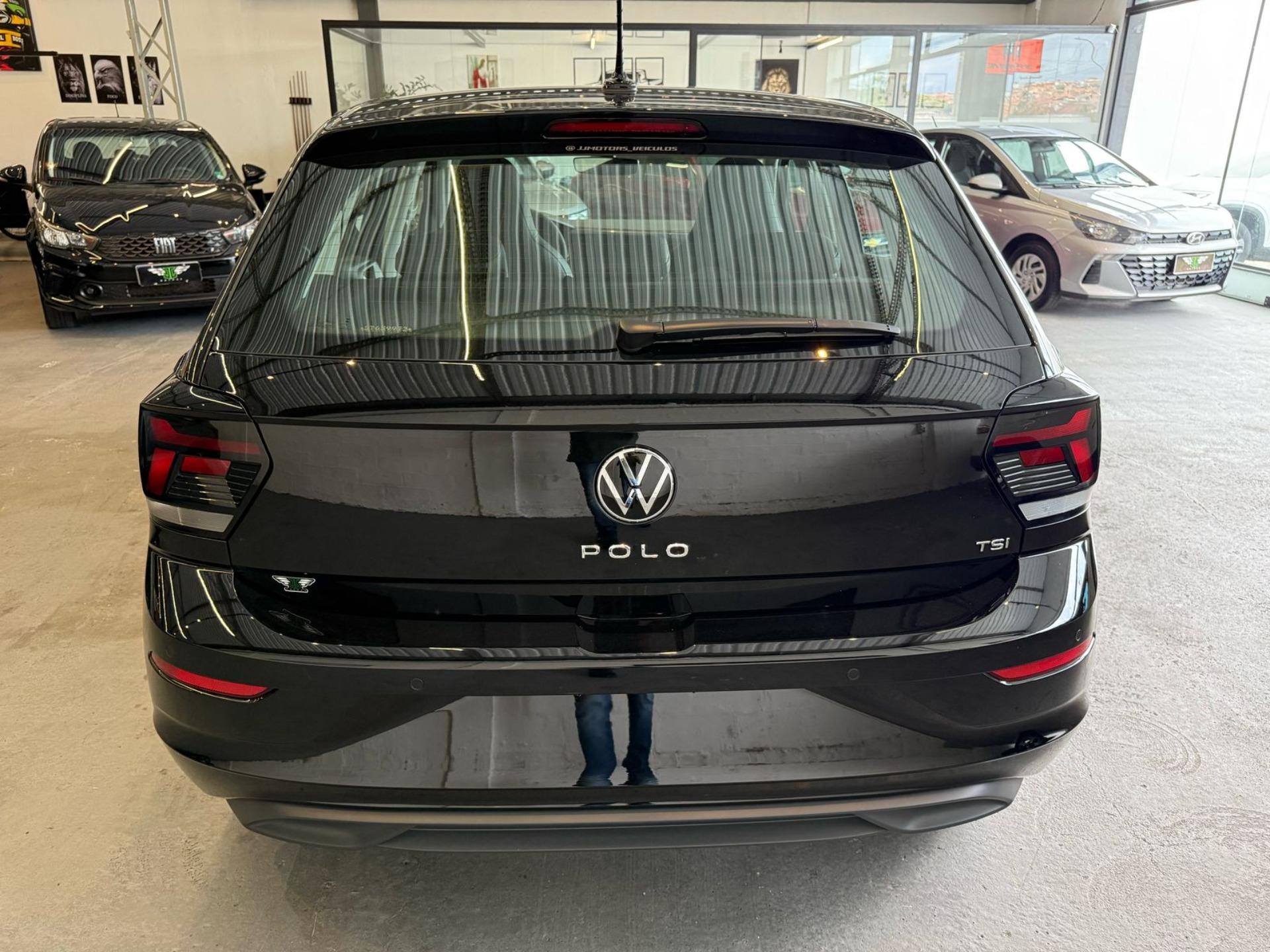 VOLKSWAGEN Polo Hatch - Foto