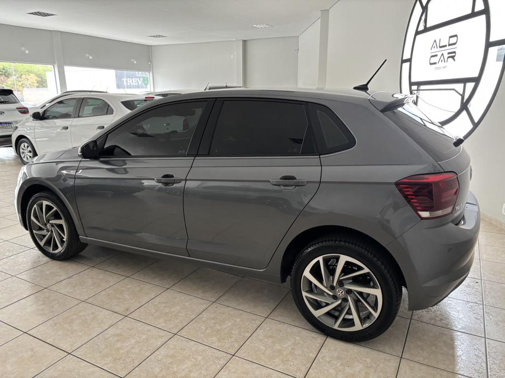 VOLKSWAGEN Polo Hatch - Foto