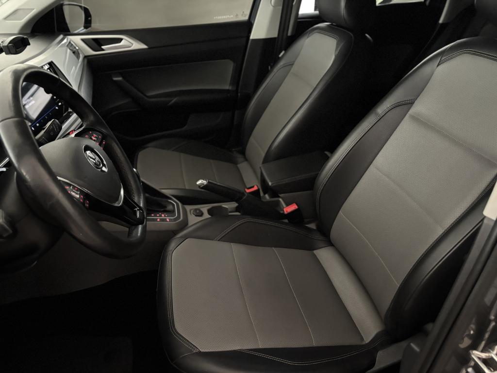 VOLKSWAGEN Polo Hatch - Foto