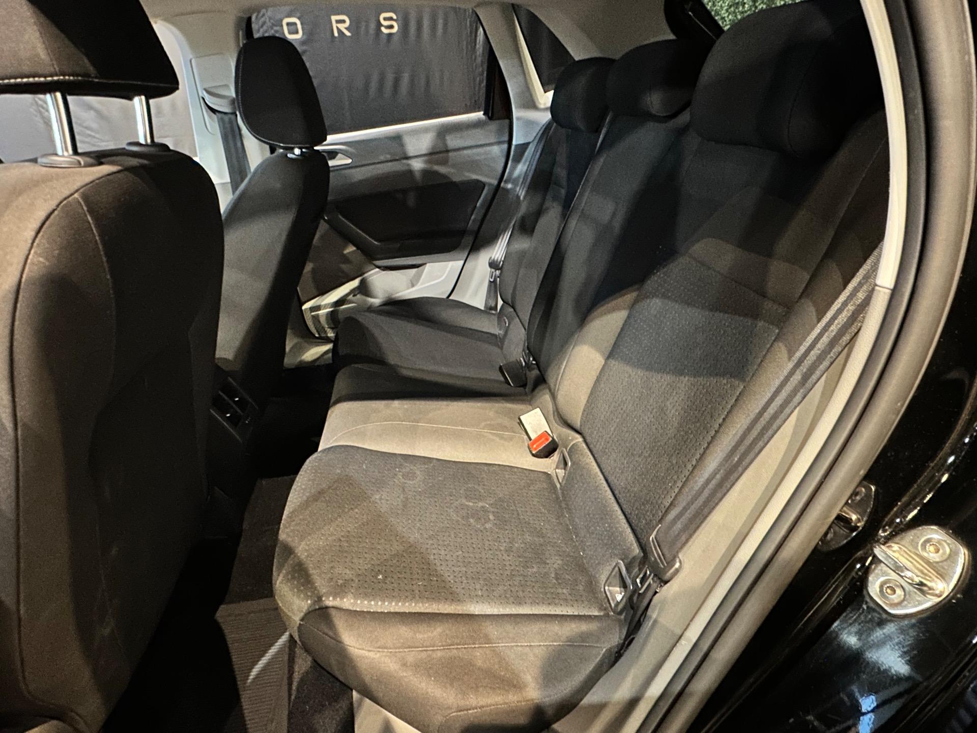 VOLKSWAGEN Polo Hatch - Foto