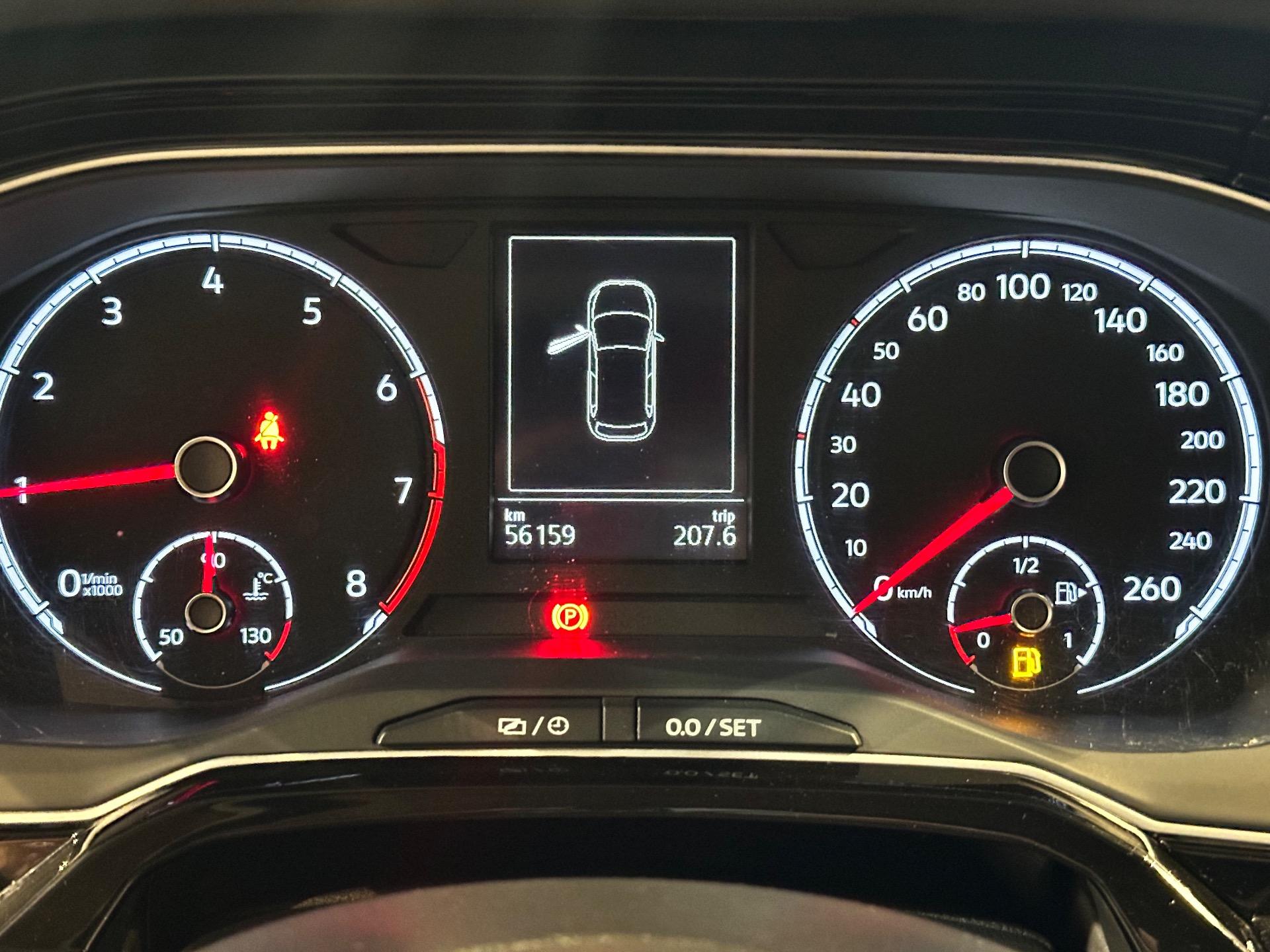 VOLKSWAGEN Polo Hatch - Foto