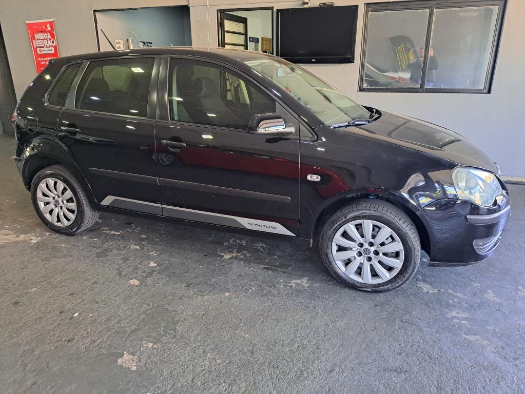 VOLKSWAGEN Polo Hatch - Foto