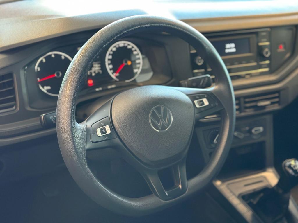 VOLKSWAGEN Polo Hatch - Foto