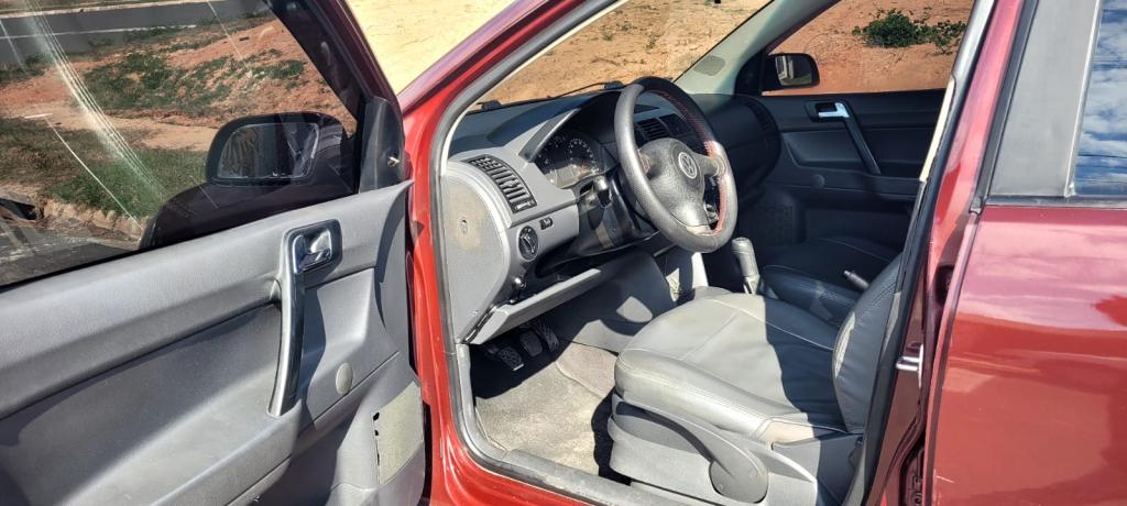 VOLKSWAGEN Polo Hatch - Foto