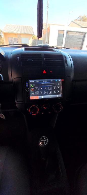 VOLKSWAGEN Polo Hatch - Foto