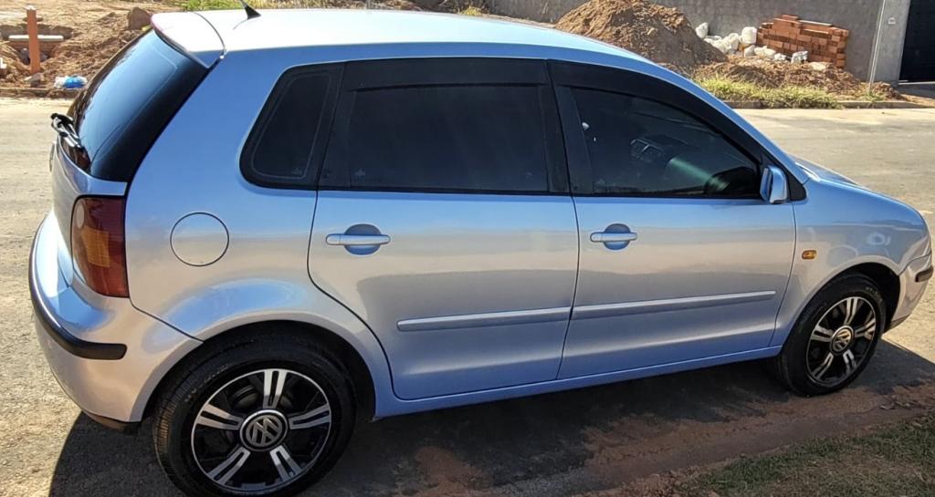 VOLKSWAGEN Polo Hatch - Foto