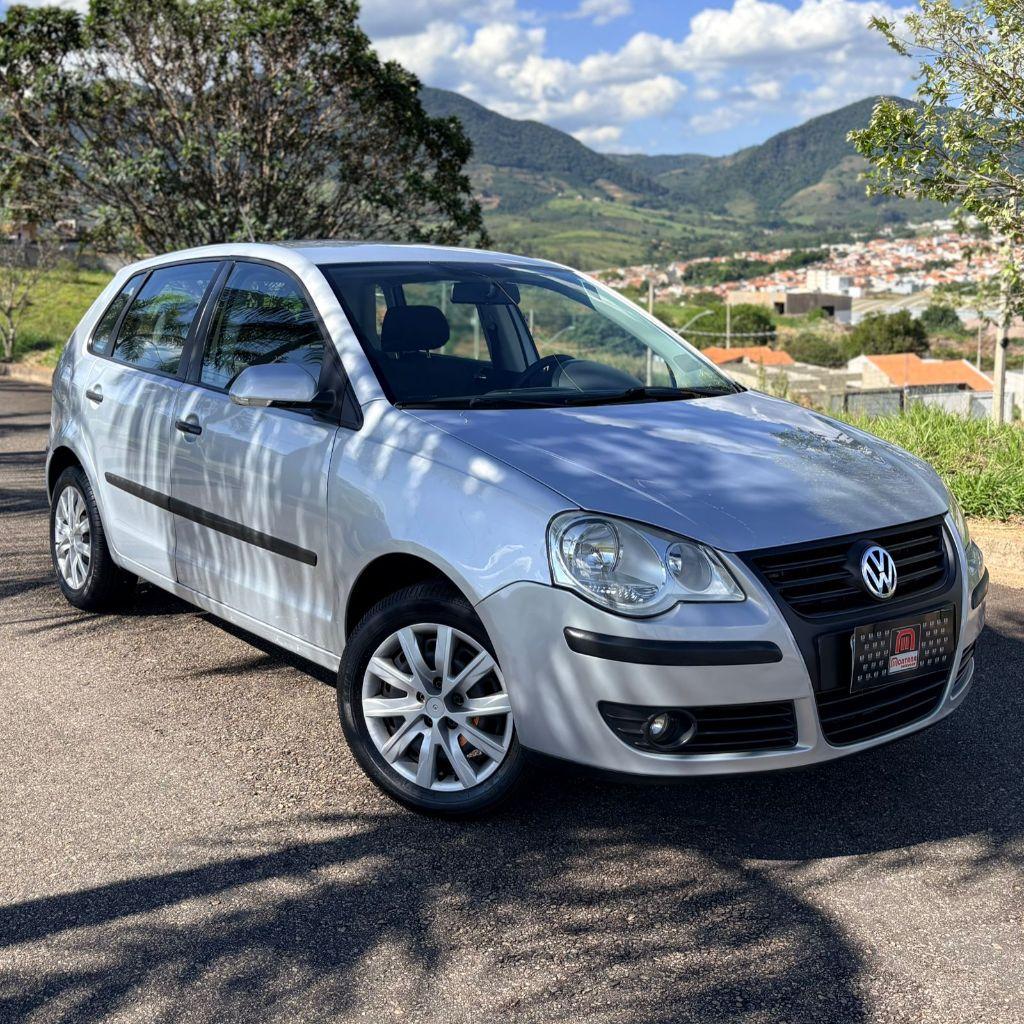 VOLKSWAGEN Polo Hatch - Foto