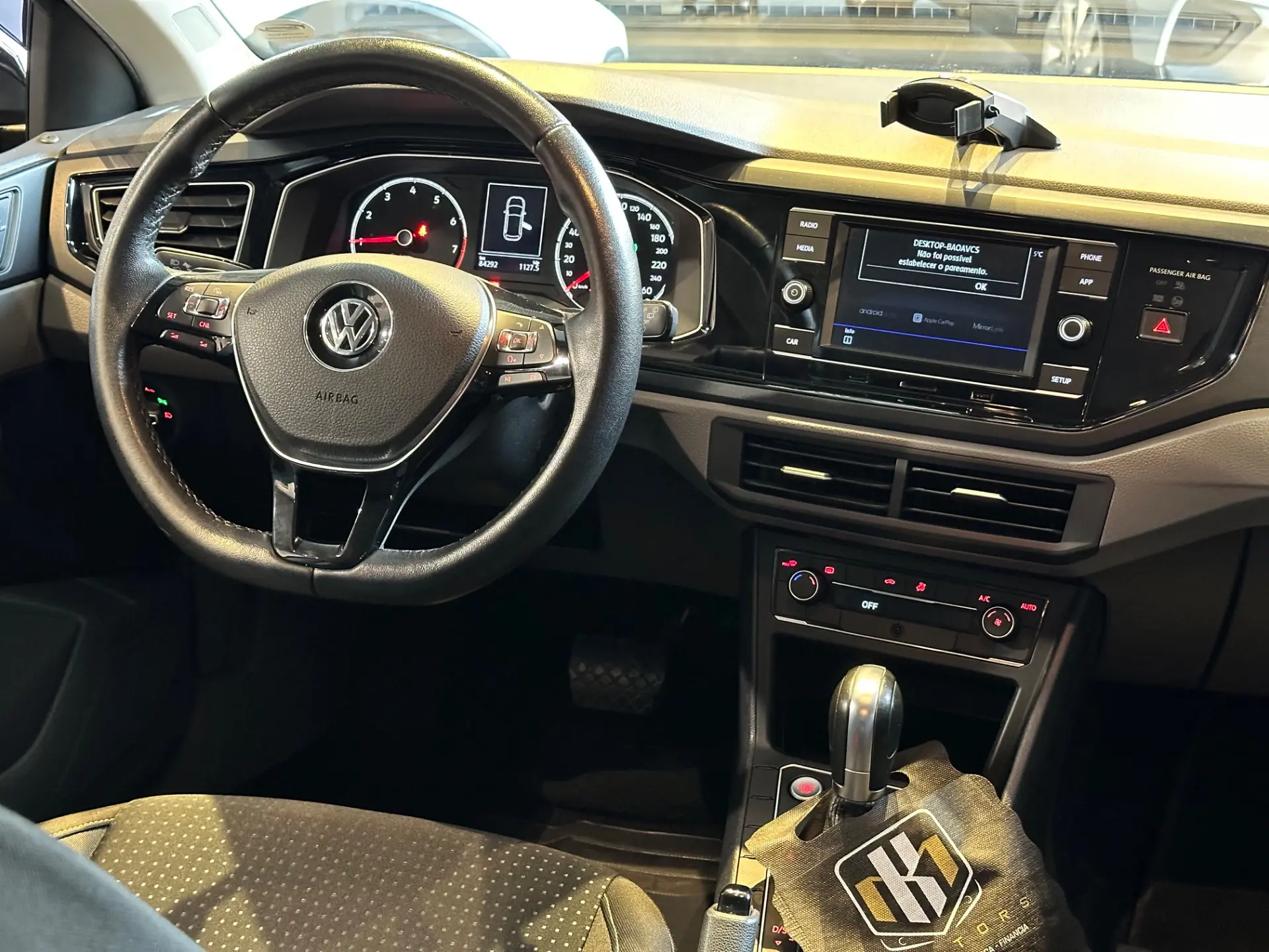 VOLKSWAGEN Polo Hatch - Foto