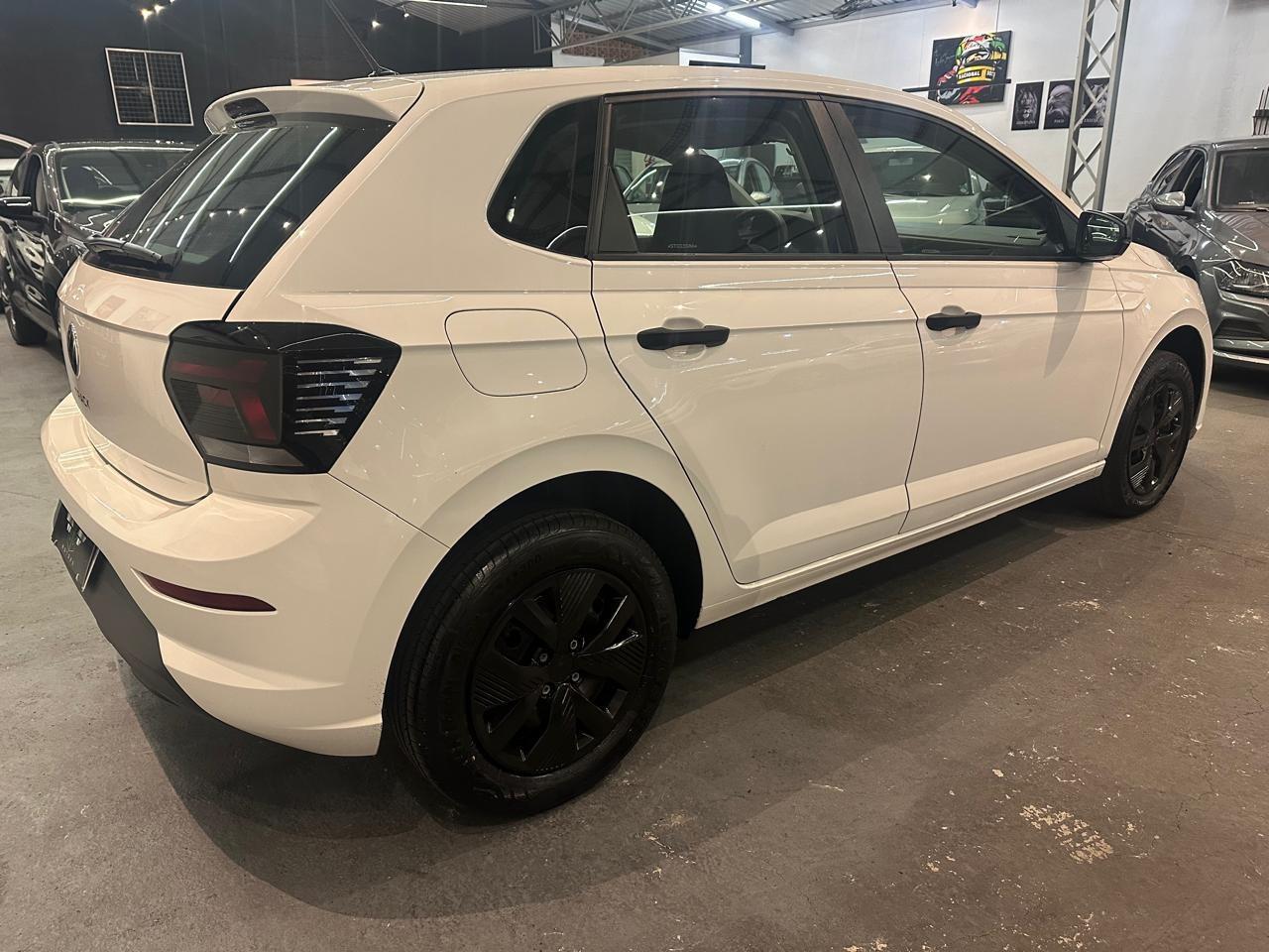 VOLKSWAGEN Polo Hatch - Foto