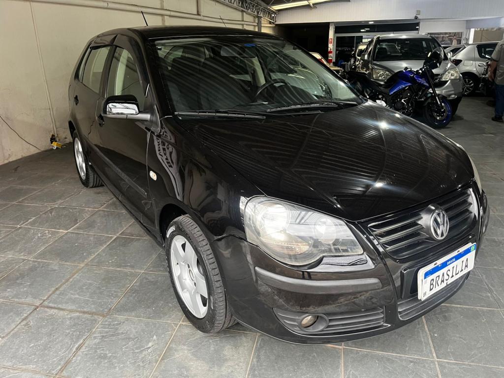 VOLKSWAGEN Polo Hatch - Foto