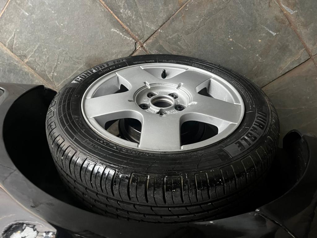 VOLKSWAGEN Polo Hatch - Foto