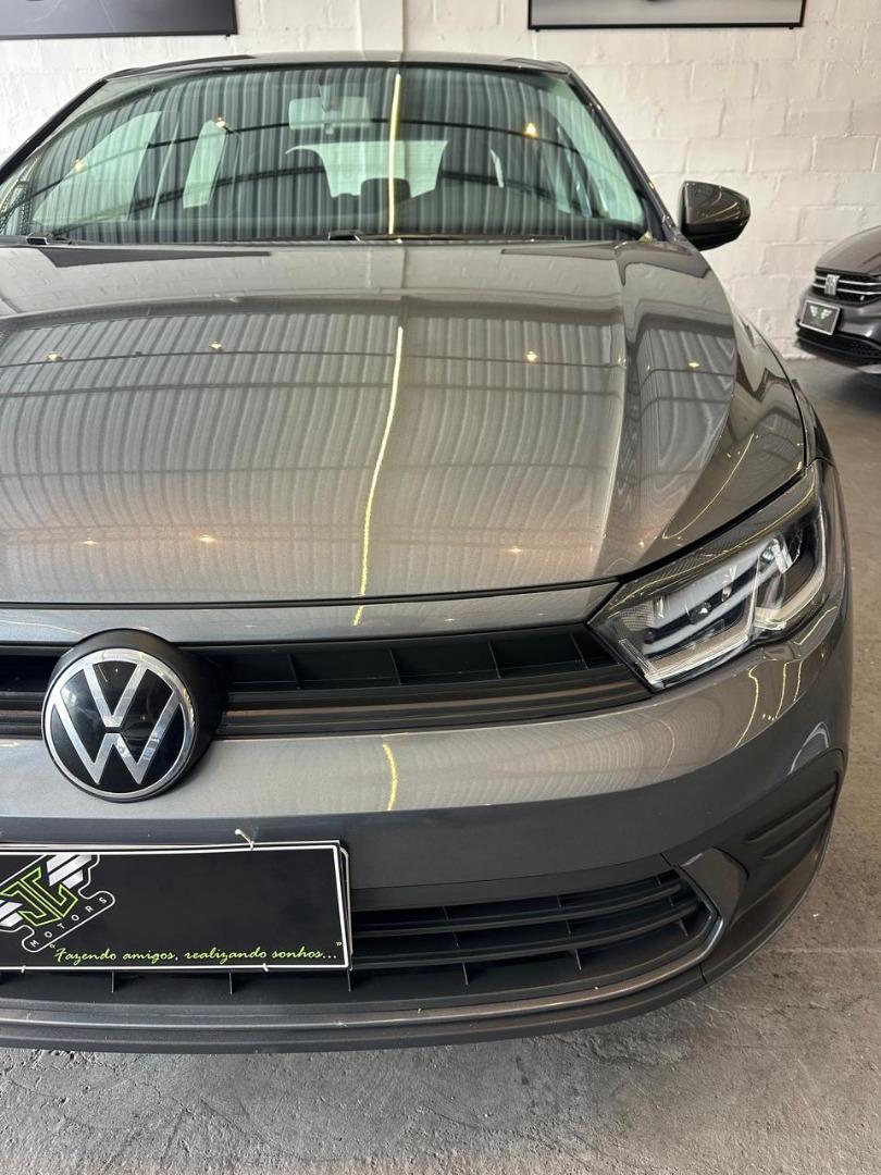 VOLKSWAGEN Polo Hatch - Foto