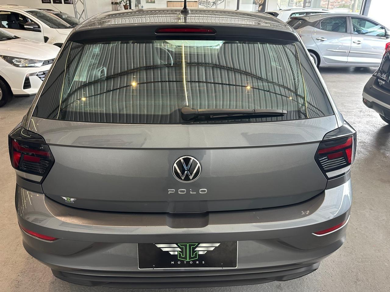 VOLKSWAGEN Polo Hatch - Foto