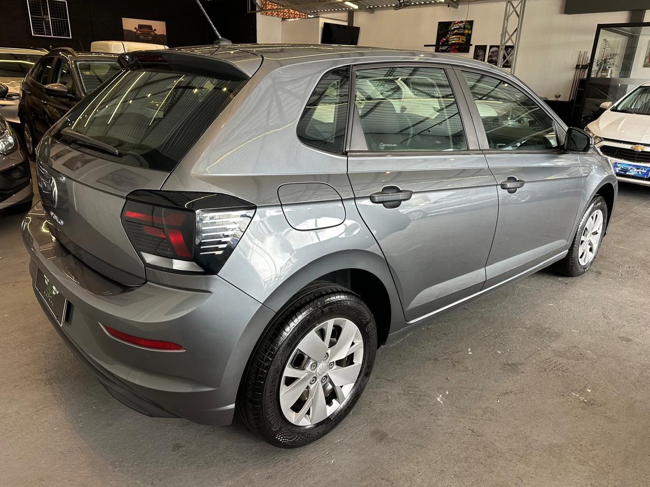 VOLKSWAGEN Polo Hatch - Foto