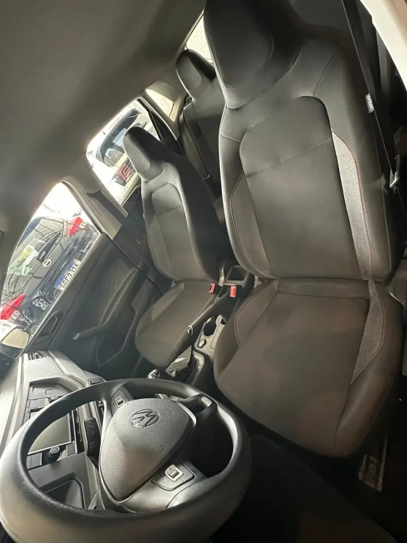 VOLKSWAGEN Polo Hatch - Foto