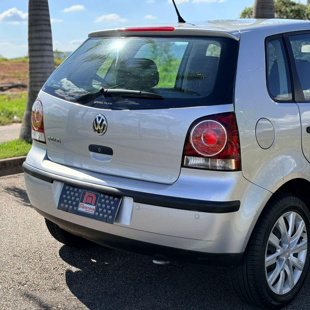 VOLKSWAGEN Polo Hatch - Foto