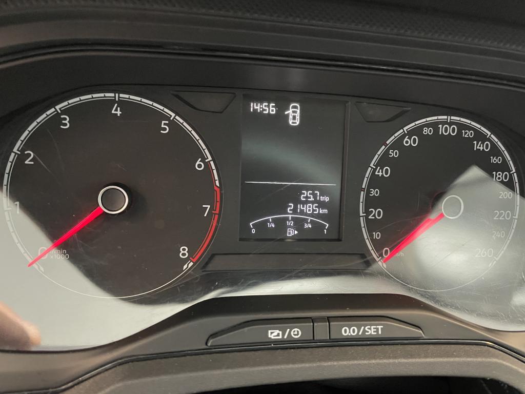 VOLKSWAGEN Polo Hatch - Foto