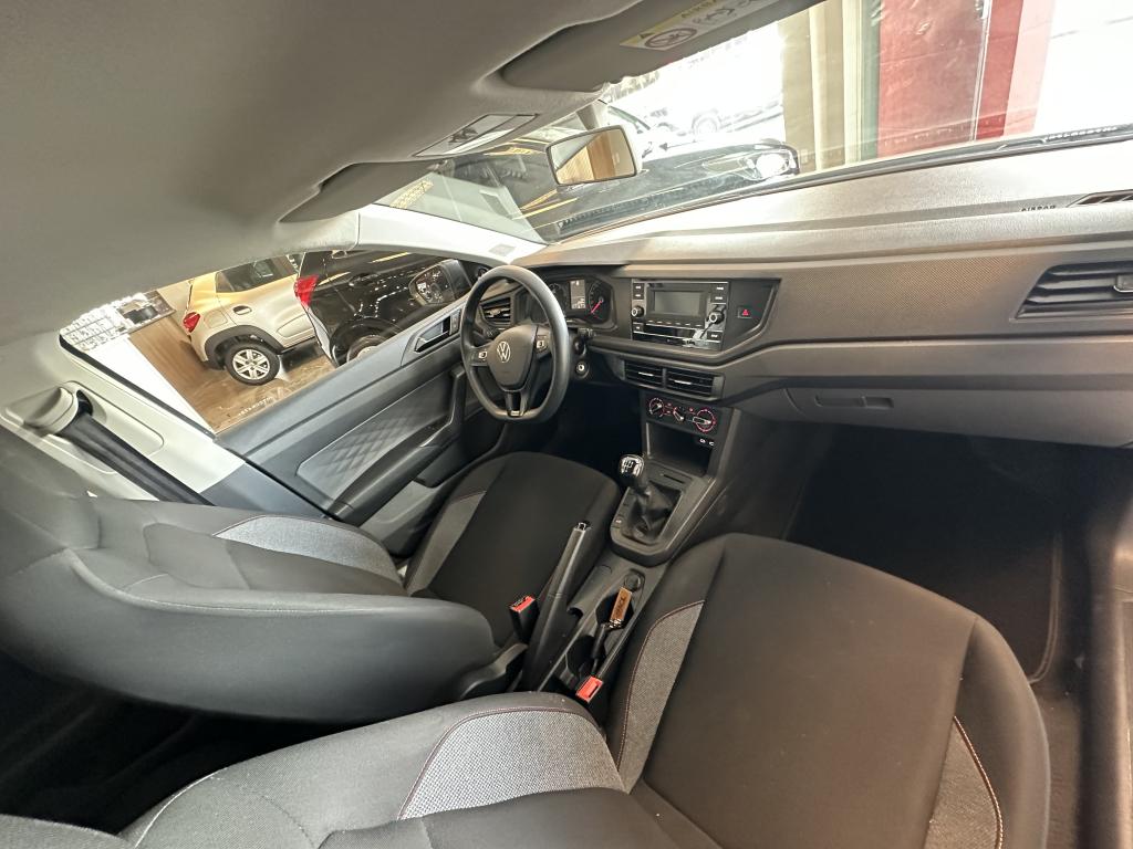 VOLKSWAGEN Polo Hatch - Foto