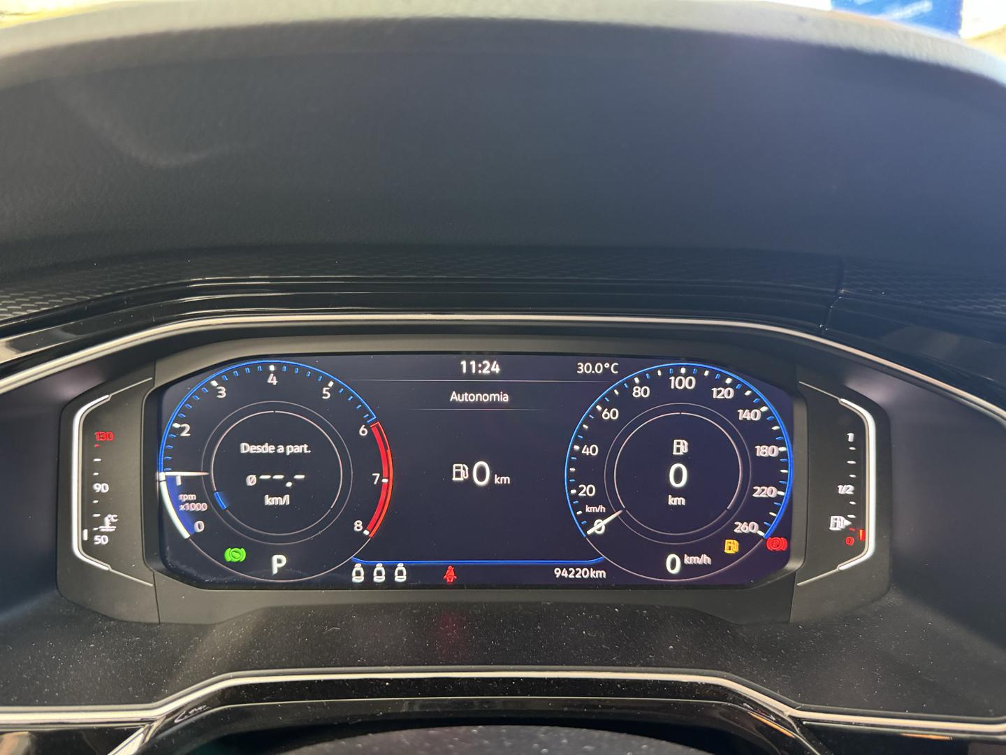 VOLKSWAGEN Polo Hatch - Foto