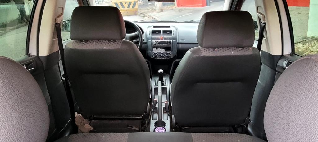 VOLKSWAGEN Polo Hatch - Foto