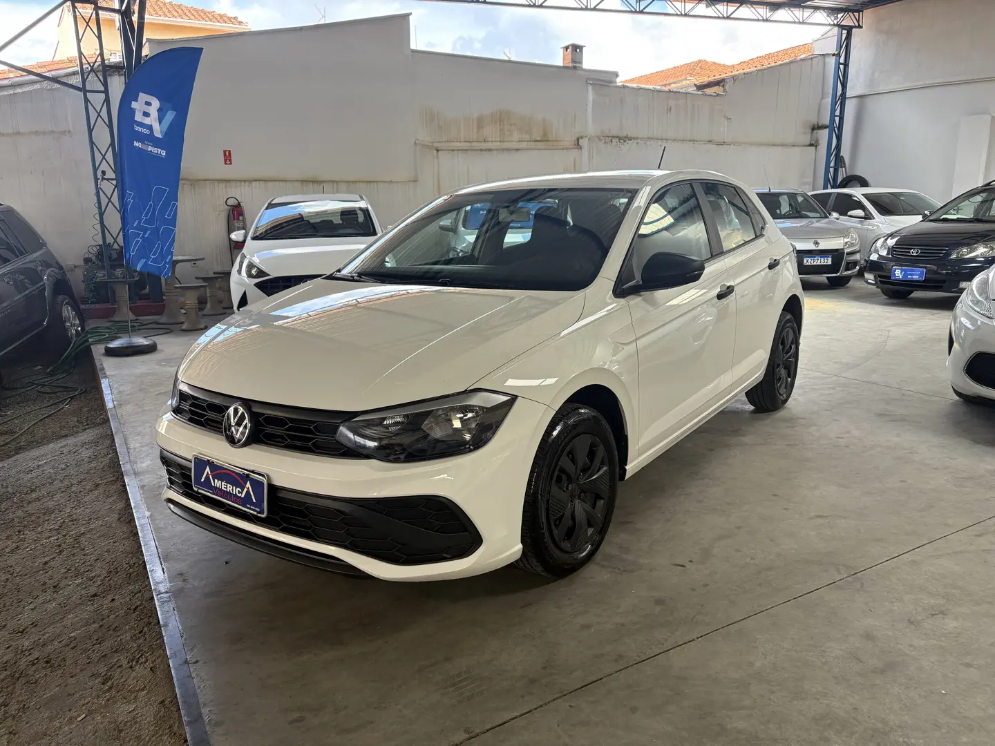 VOLKSWAGEN Polo Hatch