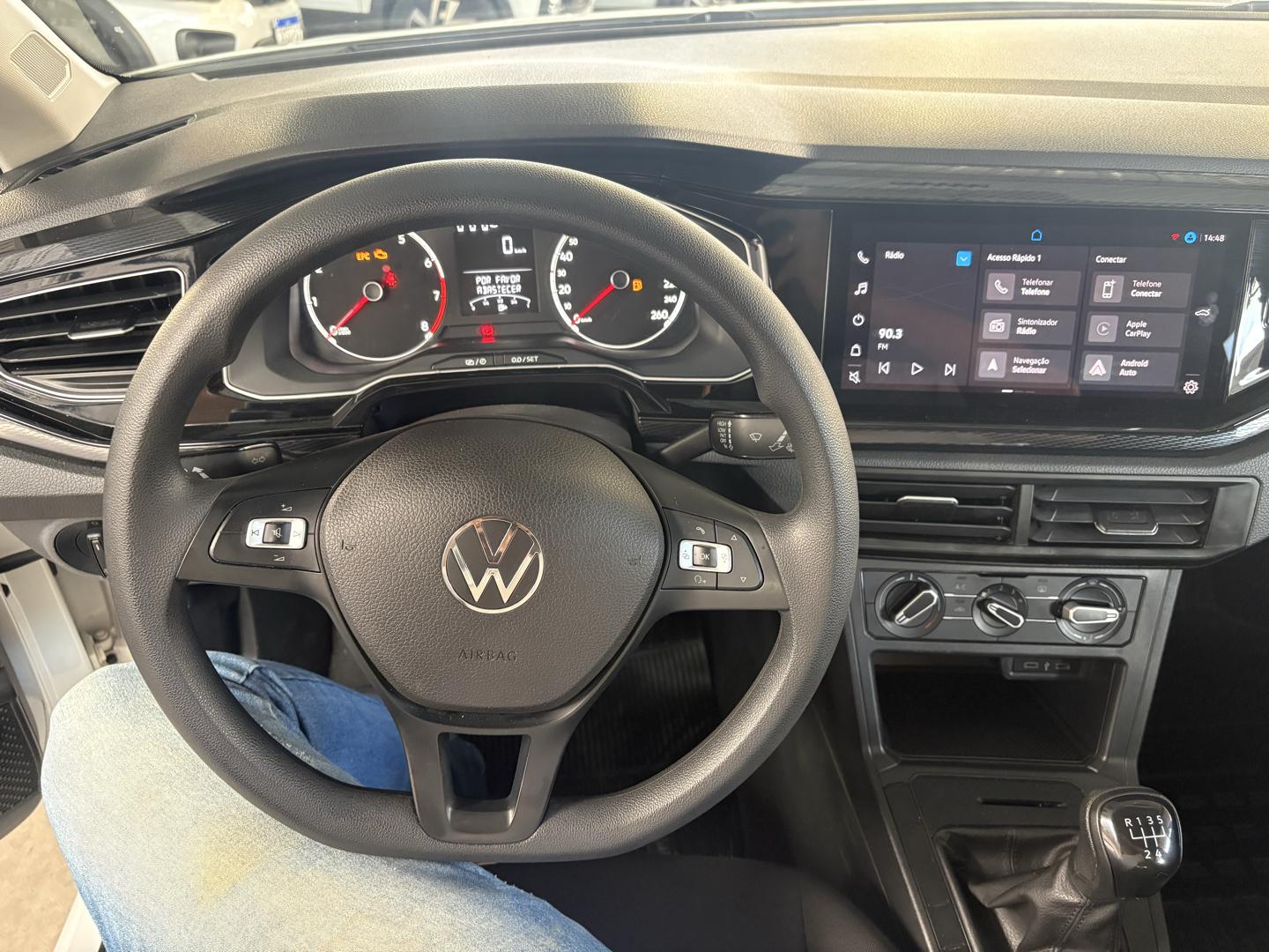 VOLKSWAGEN Polo Hatch - Foto