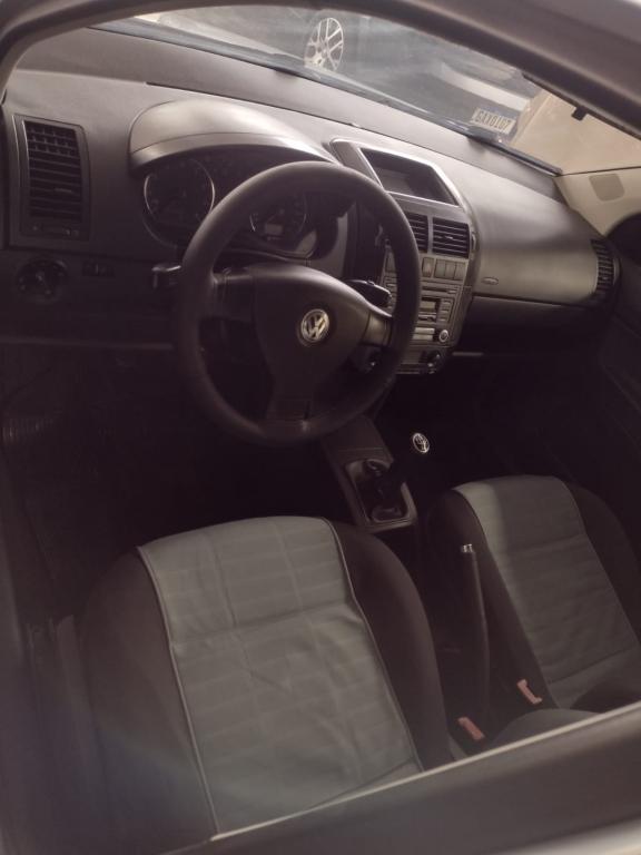 VOLKSWAGEN Polo Hatch - Foto