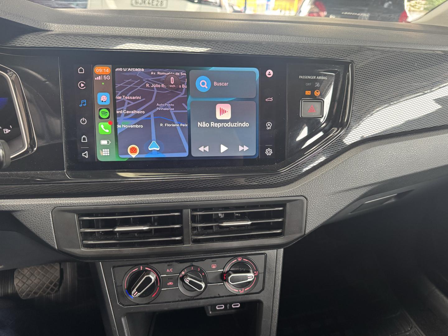 VOLKSWAGEN Polo Hatch - Foto