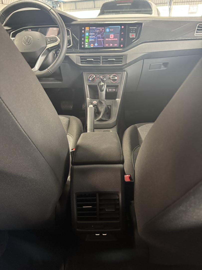 VOLKSWAGEN Polo Hatch - Foto