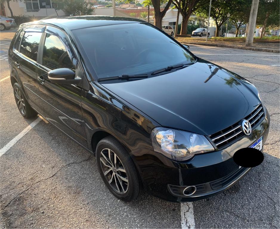 VOLKSWAGEN Polo Hatch - Foto