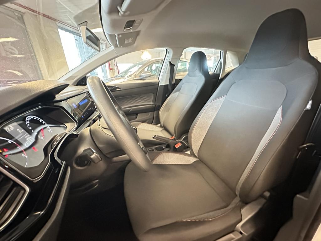 VOLKSWAGEN Polo Hatch - Foto