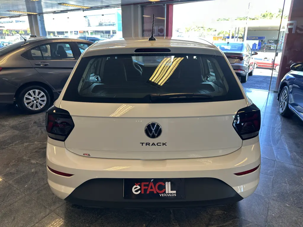VOLKSWAGEN Polo Hatch - Foto