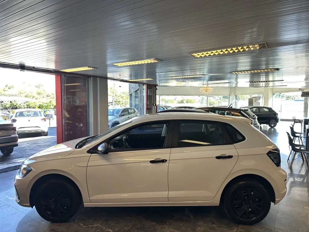 VOLKSWAGEN Polo Hatch - Foto