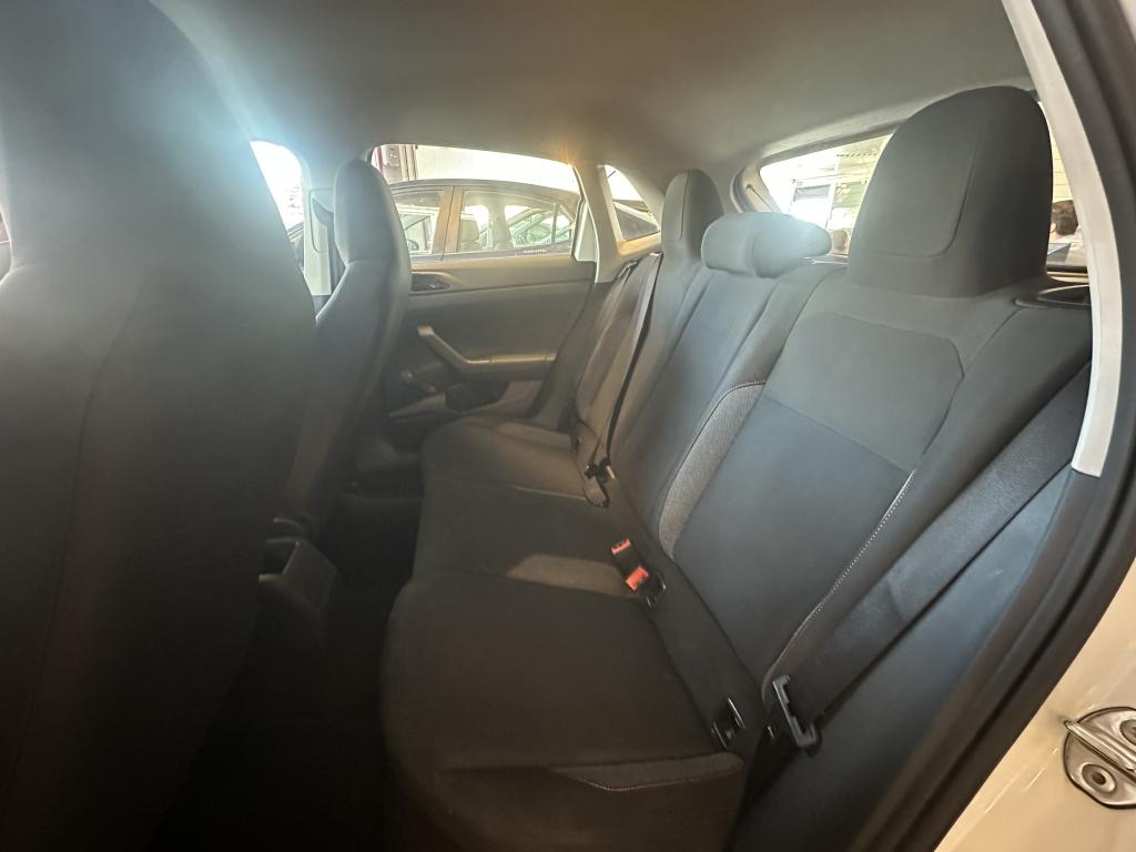 VOLKSWAGEN Polo Hatch - Foto