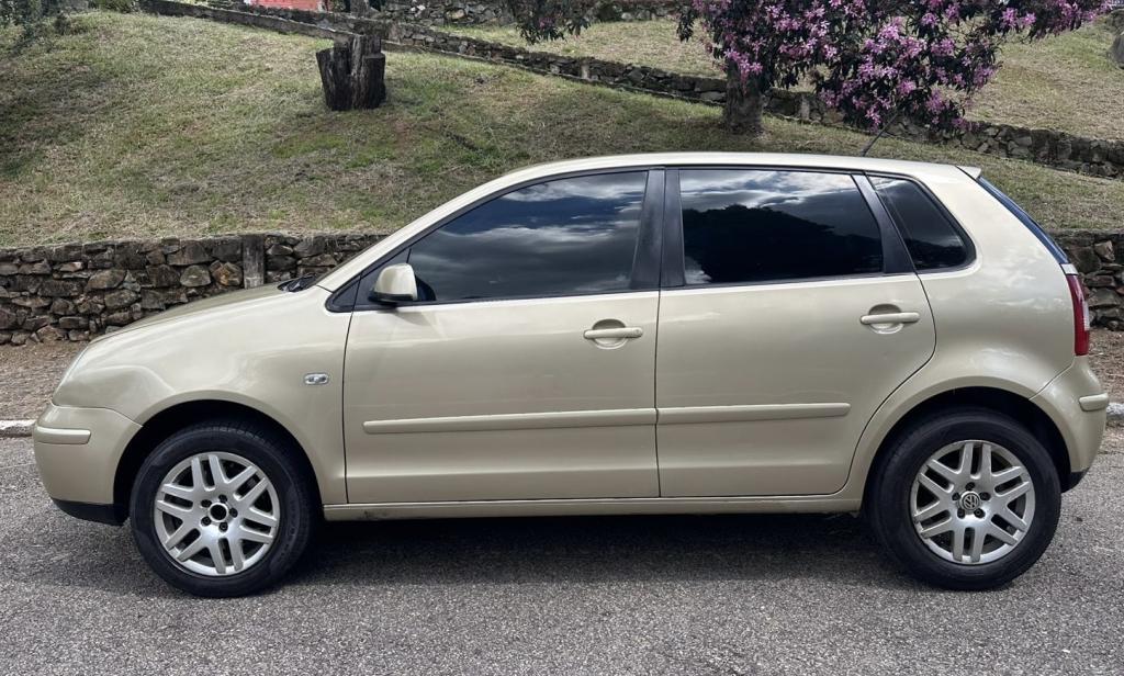 VOLKSWAGEN Polo Hatch