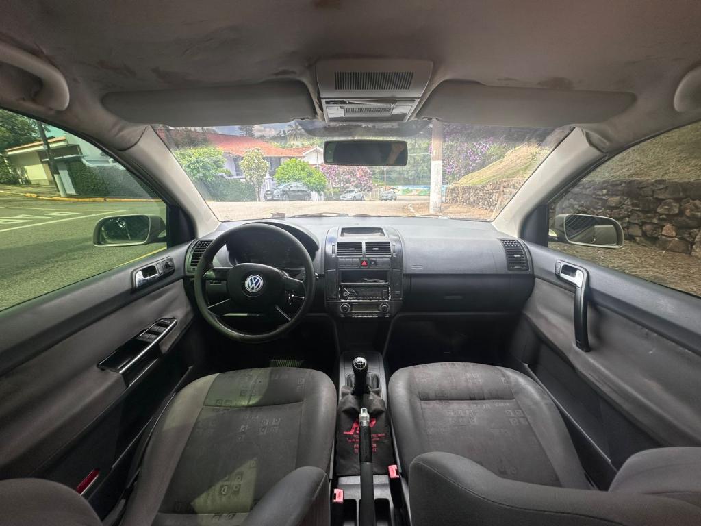 VOLKSWAGEN Polo Hatch - Foto