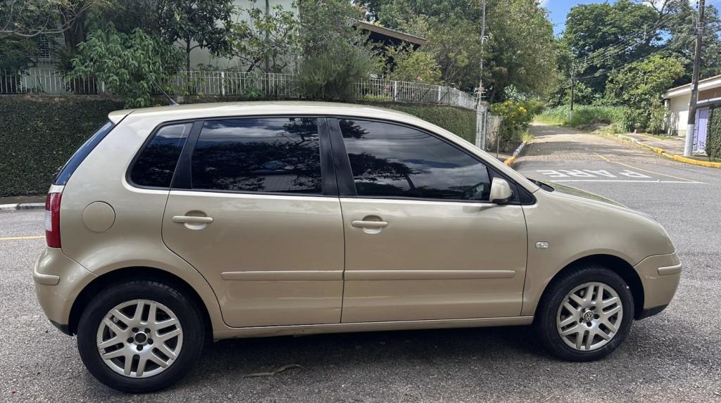 VOLKSWAGEN Polo Hatch - Foto